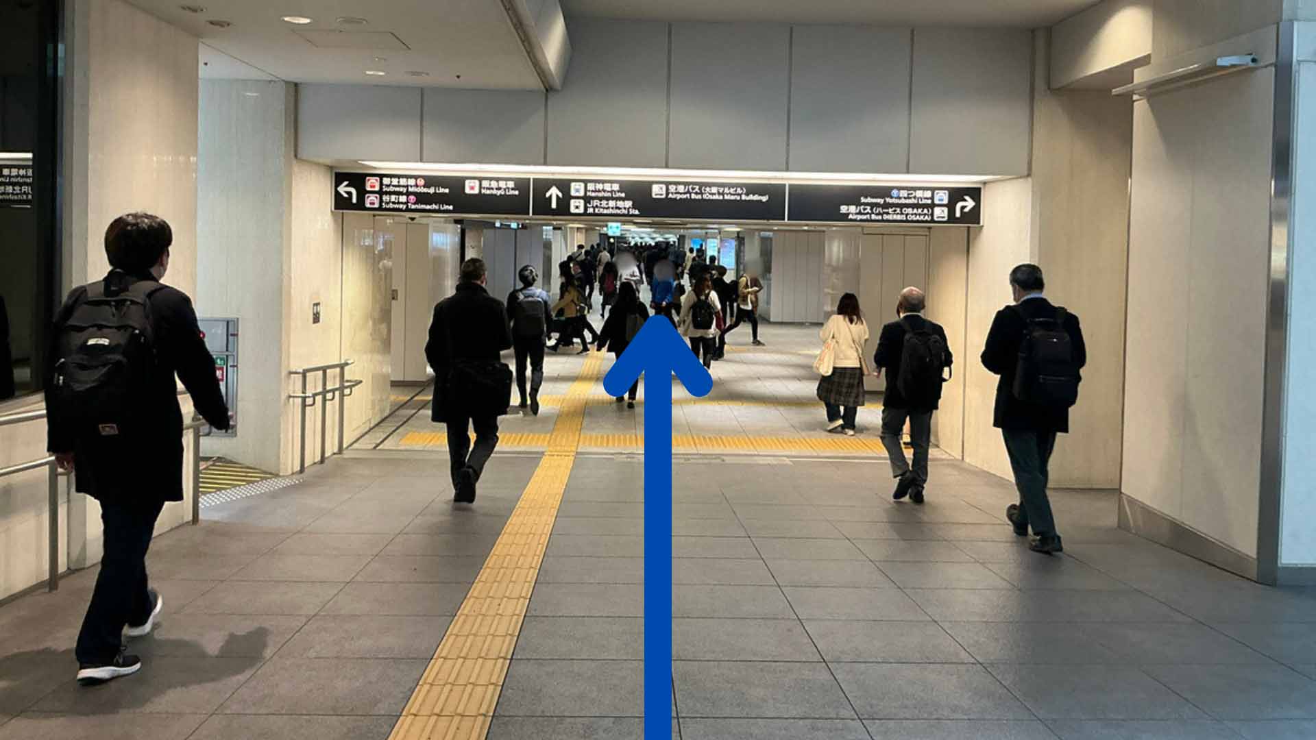（3）そのまま真っ直ぐお進みください。